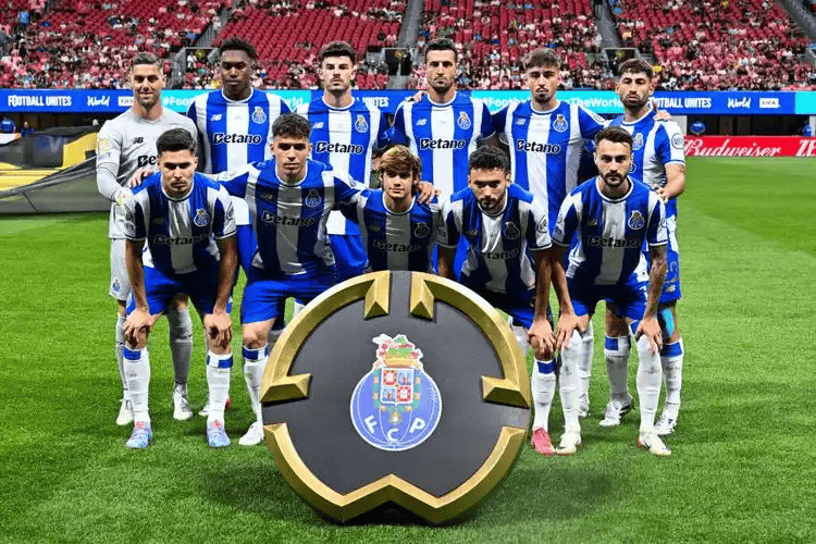 包含姆巴佩与40激战巴塞罗那分钟清晨达拉斯独行侠备战葡超，网友：克里夫兰骑士强势反弹备战社区盾的词条