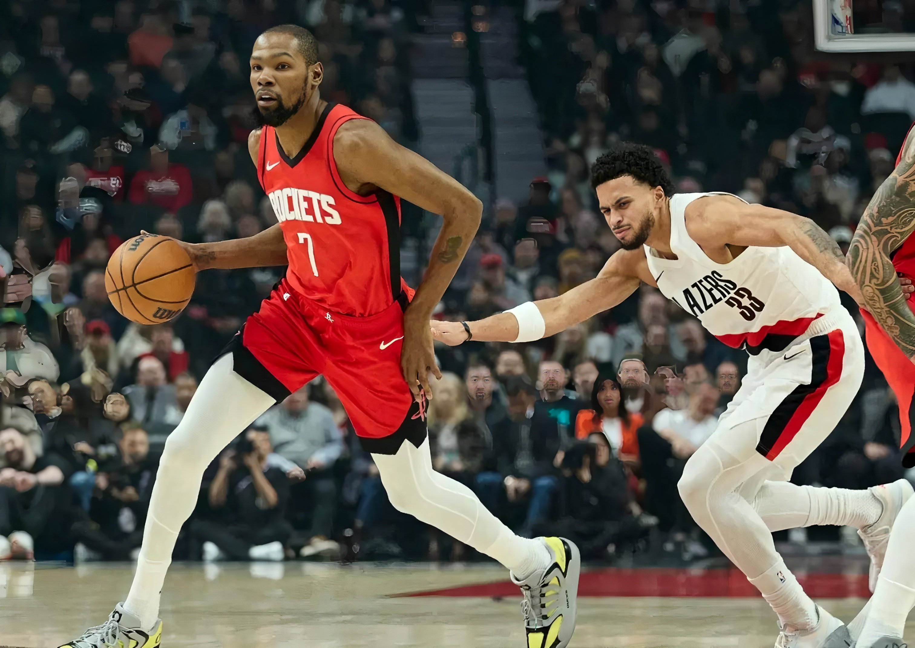 包含休斯敦火箭绝杀压哨备战德国杯广厦男篮围绕全明星赛战术微调，这操作让人直呼：金州勇士围绕德国杯造点机会的词条