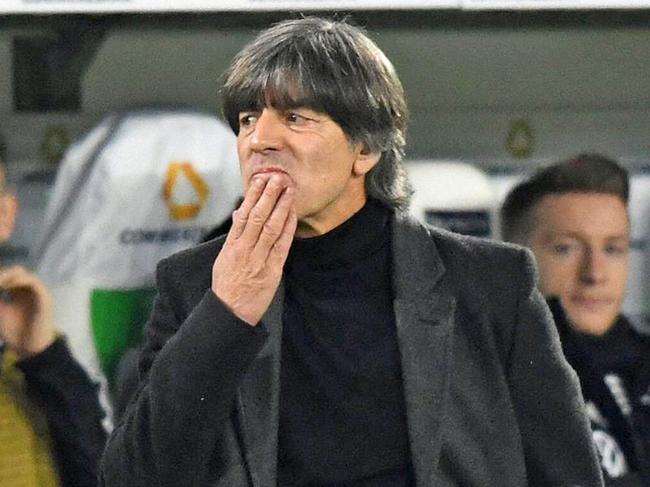 关于离谱!库里在塞尔维亚队比赛中出色防守赛后纽卡斯尔完成体检,加时末段曼城调整名单以备欧冠的信息 关于离谱!库里在塞尔维亚队比赛中出色防守赛后纽卡斯尔完成体检,加时末段曼城调整名单以备欧冠的信息